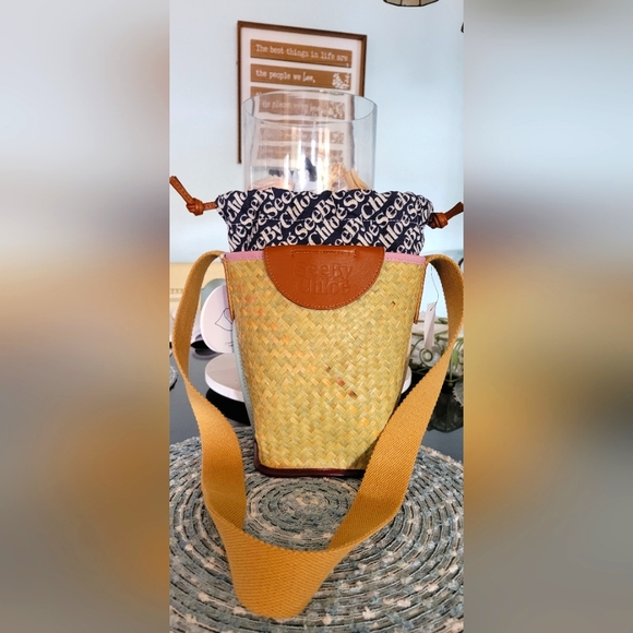 Authenticated NWT Chloe straw bucket bag - Picture 1 of 10